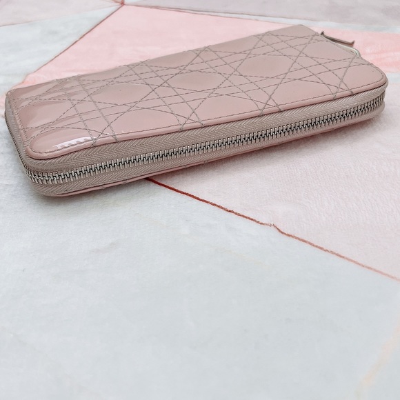 Dior Patent Wallet - Picture 4 of 14
